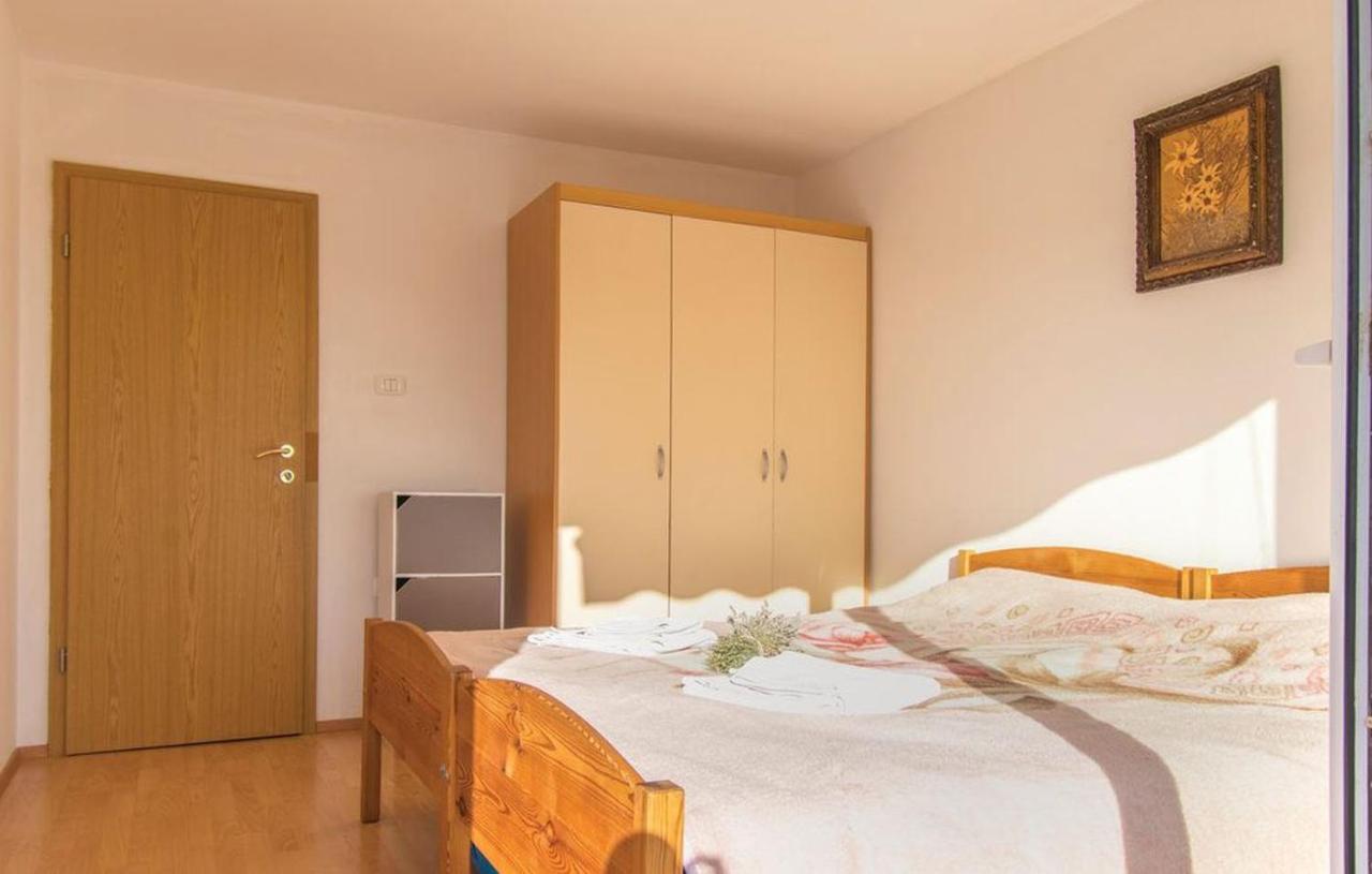 Apartment Between The Vineyard Ankaran Exterior foto