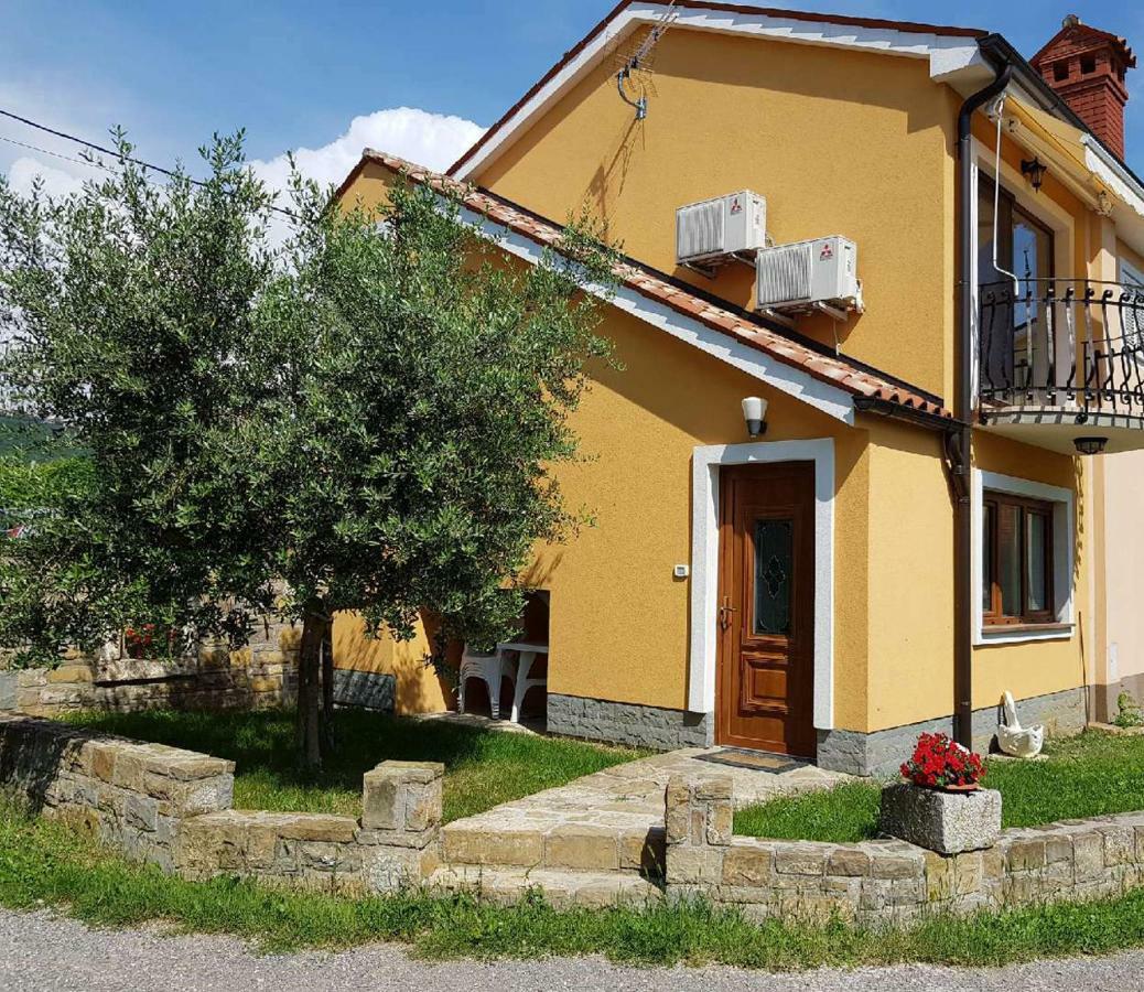 Apartment Between The Vineyard Ankaran Exterior foto